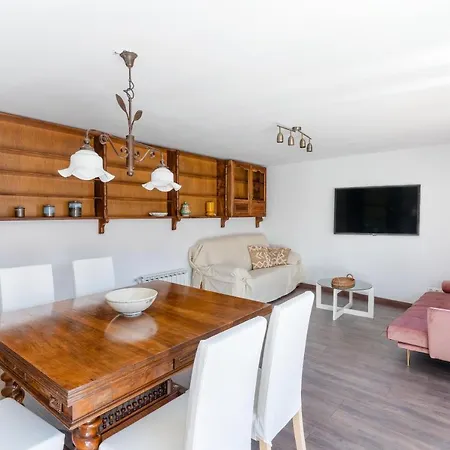 Housingleon - Atico Gaudi * León